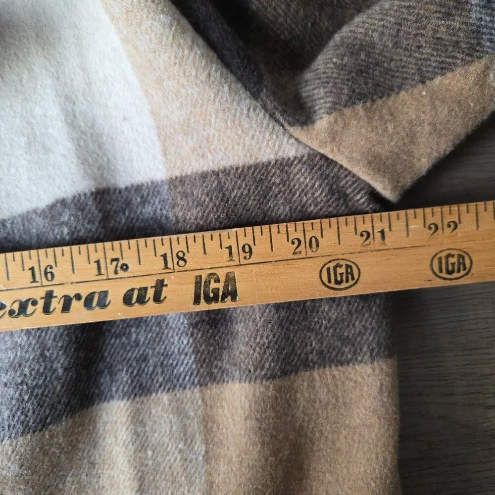 EUC HYFVE PLAID LONG LAPEL JACKET SIZE M